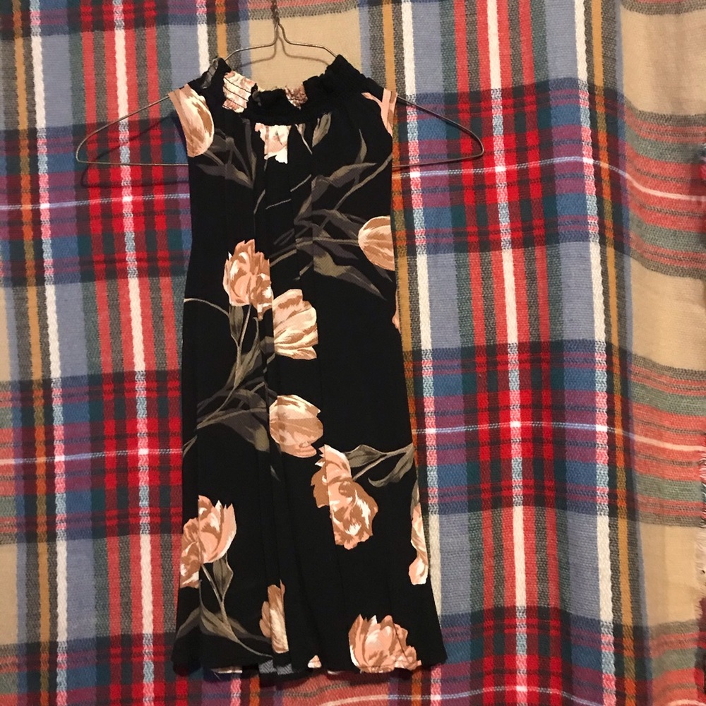 Sleeveless Dress Shirt